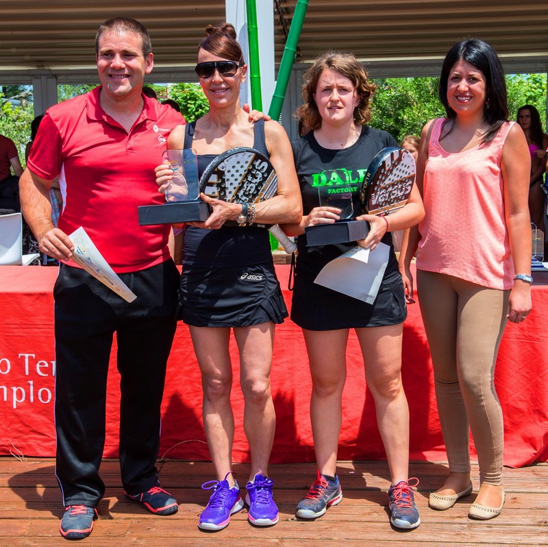 Ignacio Santos - Fabian Ord&oacute;&ntilde;ez y Mar&iacute;a Garai - Maite Gabarrus triunfan en el Club Tenis Pamplona